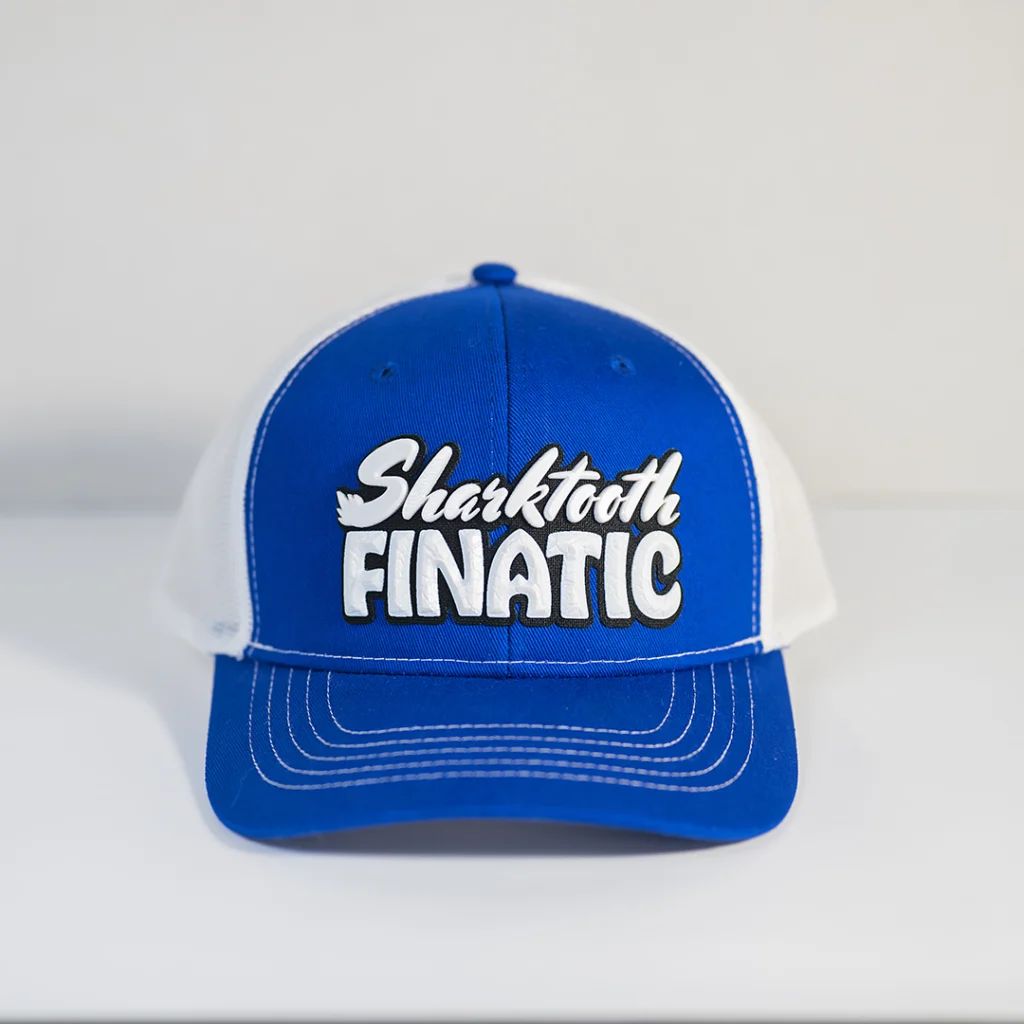 Youth finatic mesh-back trucker hat in patriot blue / white